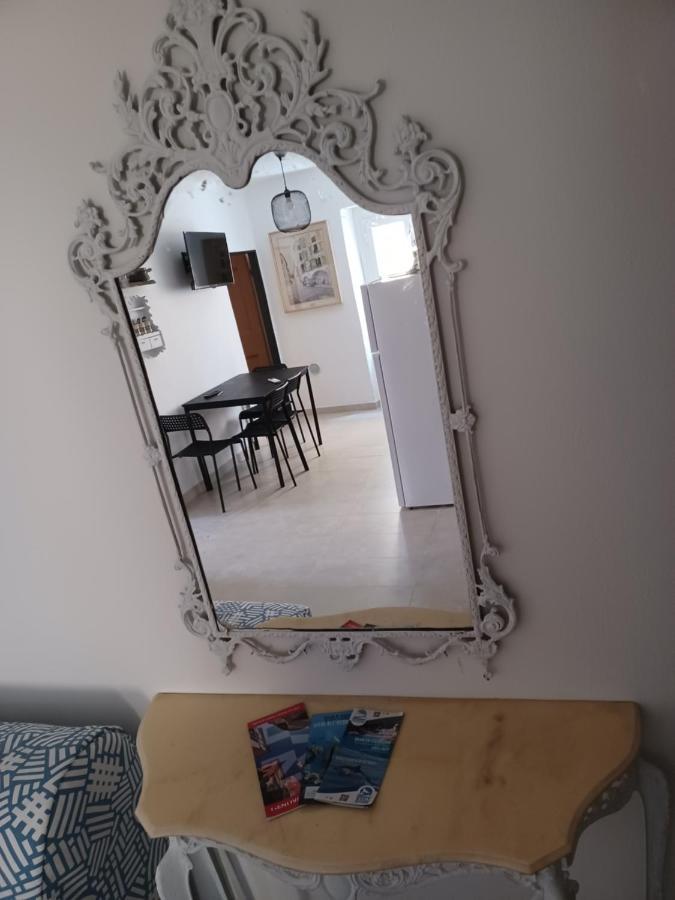 La Graziosa Del Carmine Appartement Genua Buitenkant foto