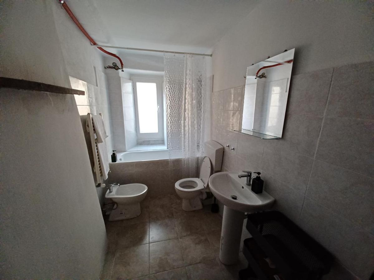 La Graziosa Del Carmine Appartement Genua Buitenkant foto